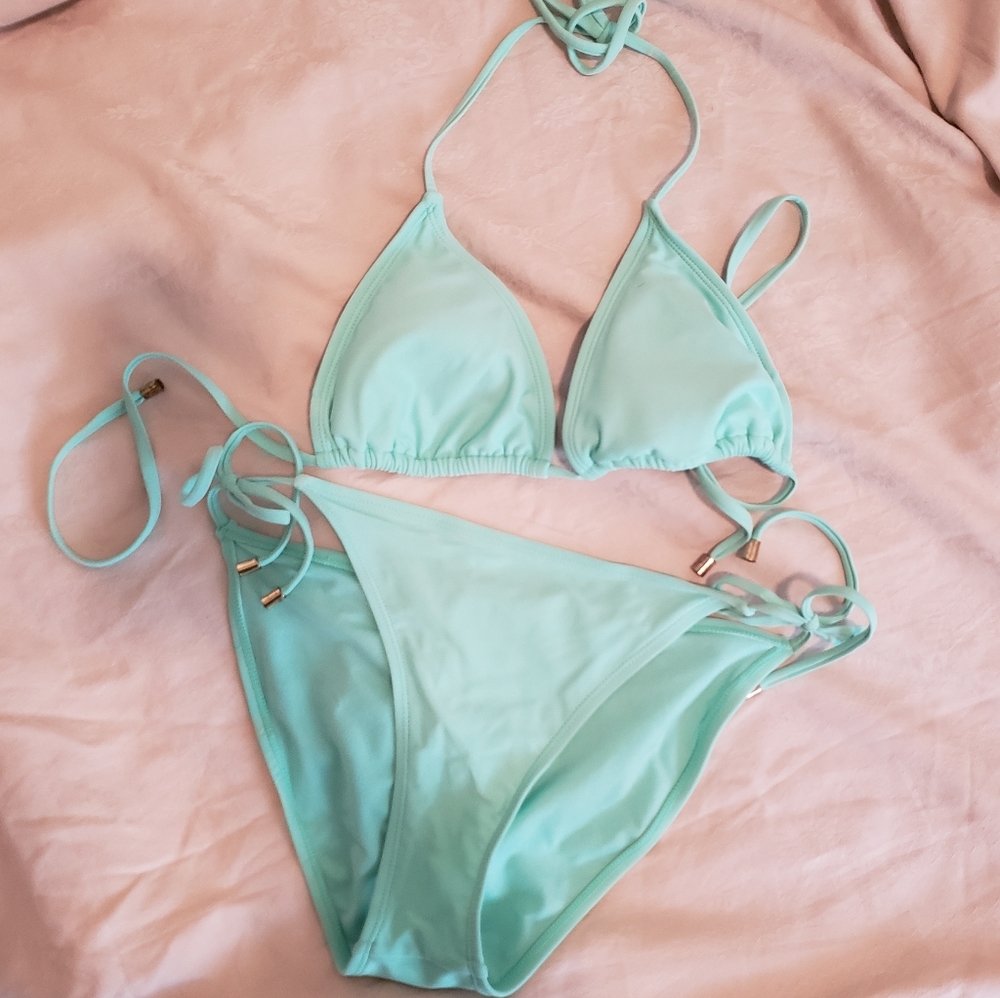 SALE! Forever 21 Mint Green Bikini Size Large
